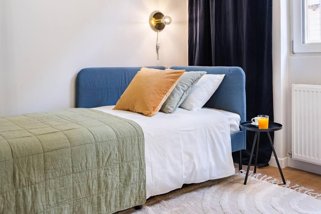 Old City Apartment - Self Check-In Букурещ Екстериор снимка