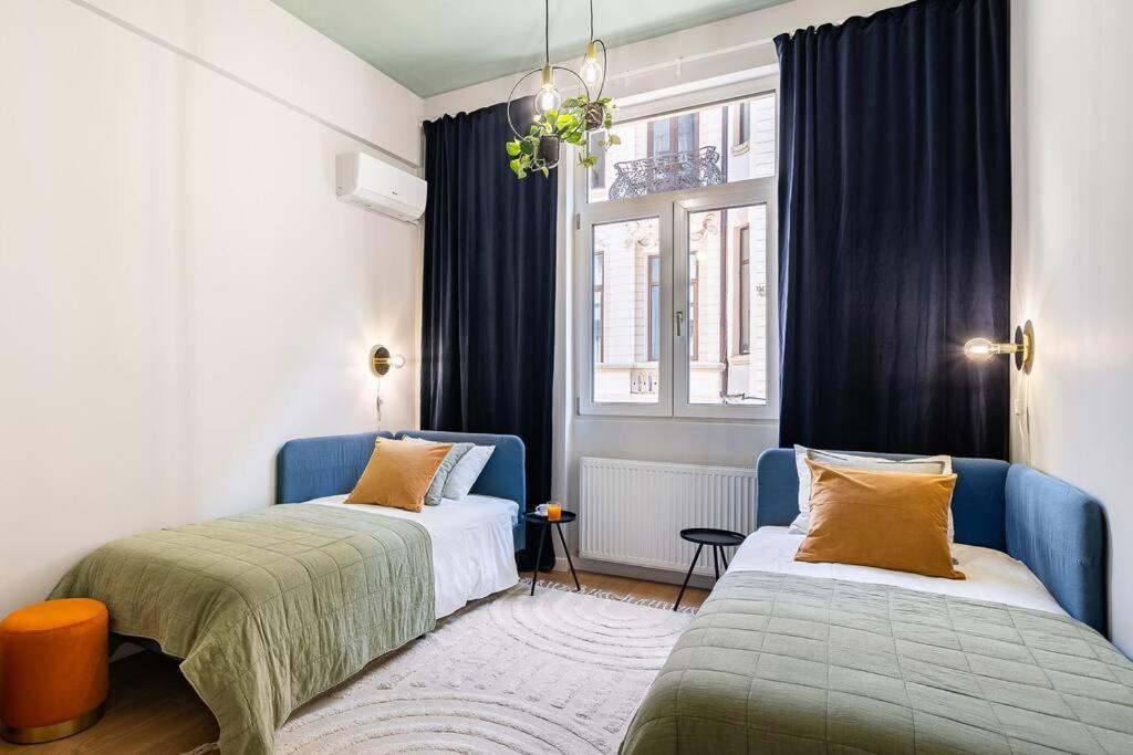 Old City Apartment - Self Check-In Букурещ Екстериор снимка